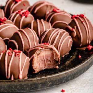 Strawberry Silk Truffle (seasonal)